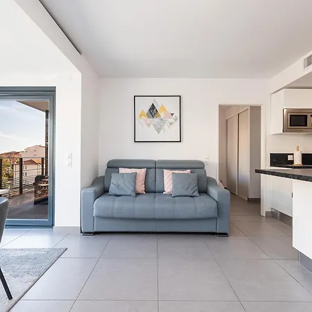 Le Cap Riviera Apartment *